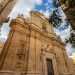 Per scoprire loasi raggiungiamo la chiesa di Santa Teresa dei Maschi..